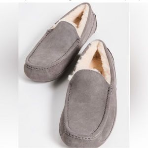 UGG MEN'S NIB ASCOT SUEDE SHEARLING SLIPPERS